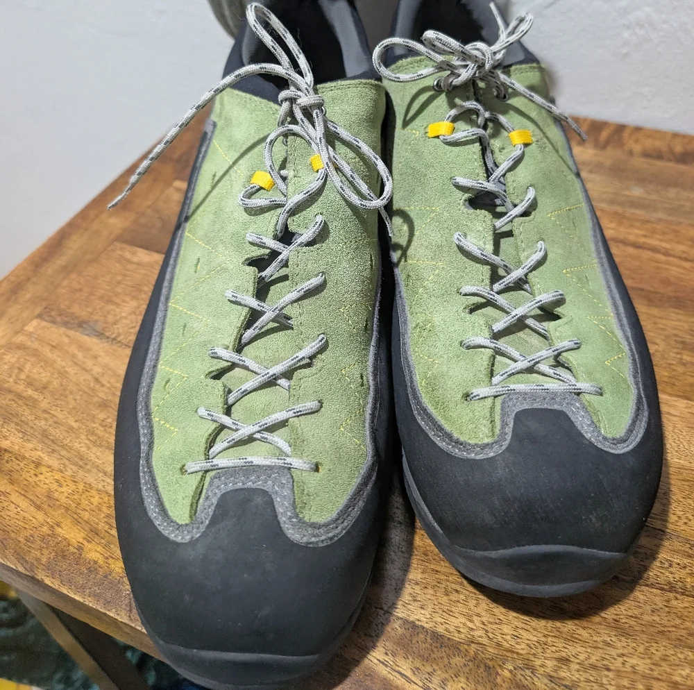 Asolo Apex Shoe - Men's Men's‎ Green Hiking Shoes Size 12.5